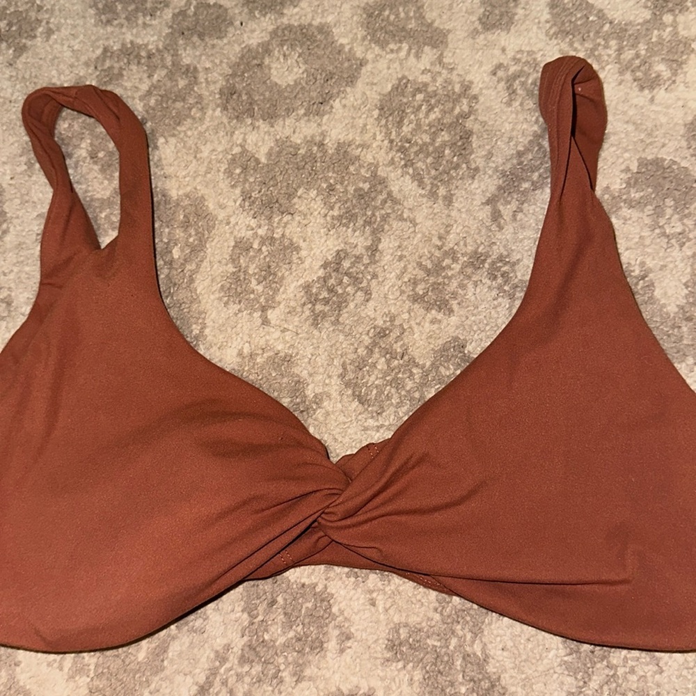 Buffbunny twist bra